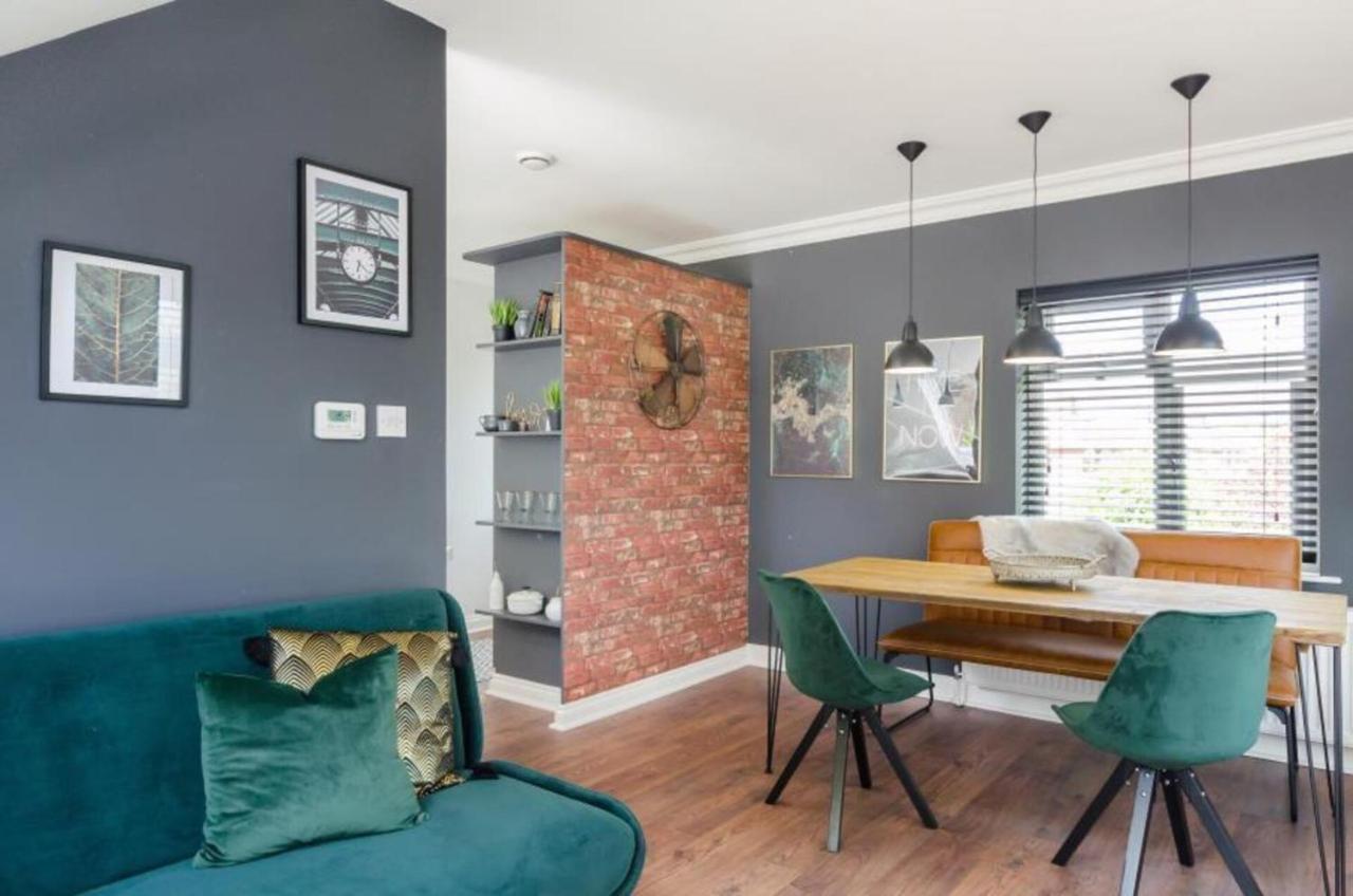 Time Is Now! Beautiful Apartment In York Exteriér fotografie