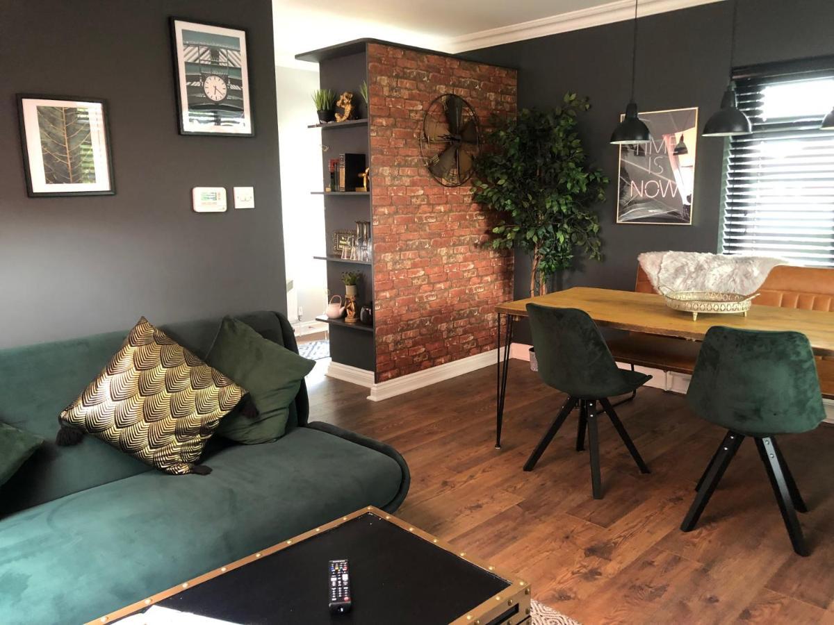 Time Is Now! Beautiful Apartment In York Exteriér fotografie